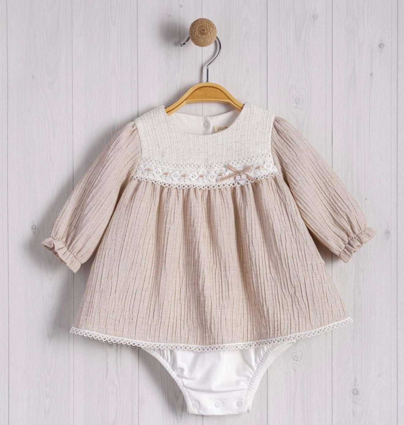 Threaded lace Dress